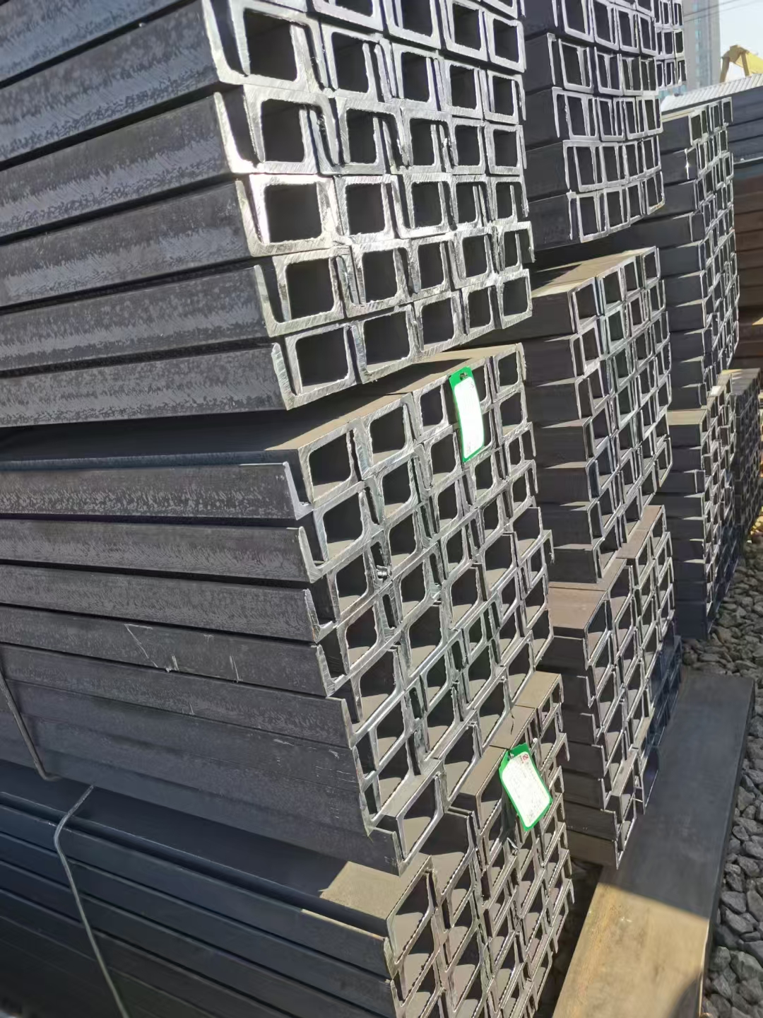 Customizable seamless metal tubing options for specific needs