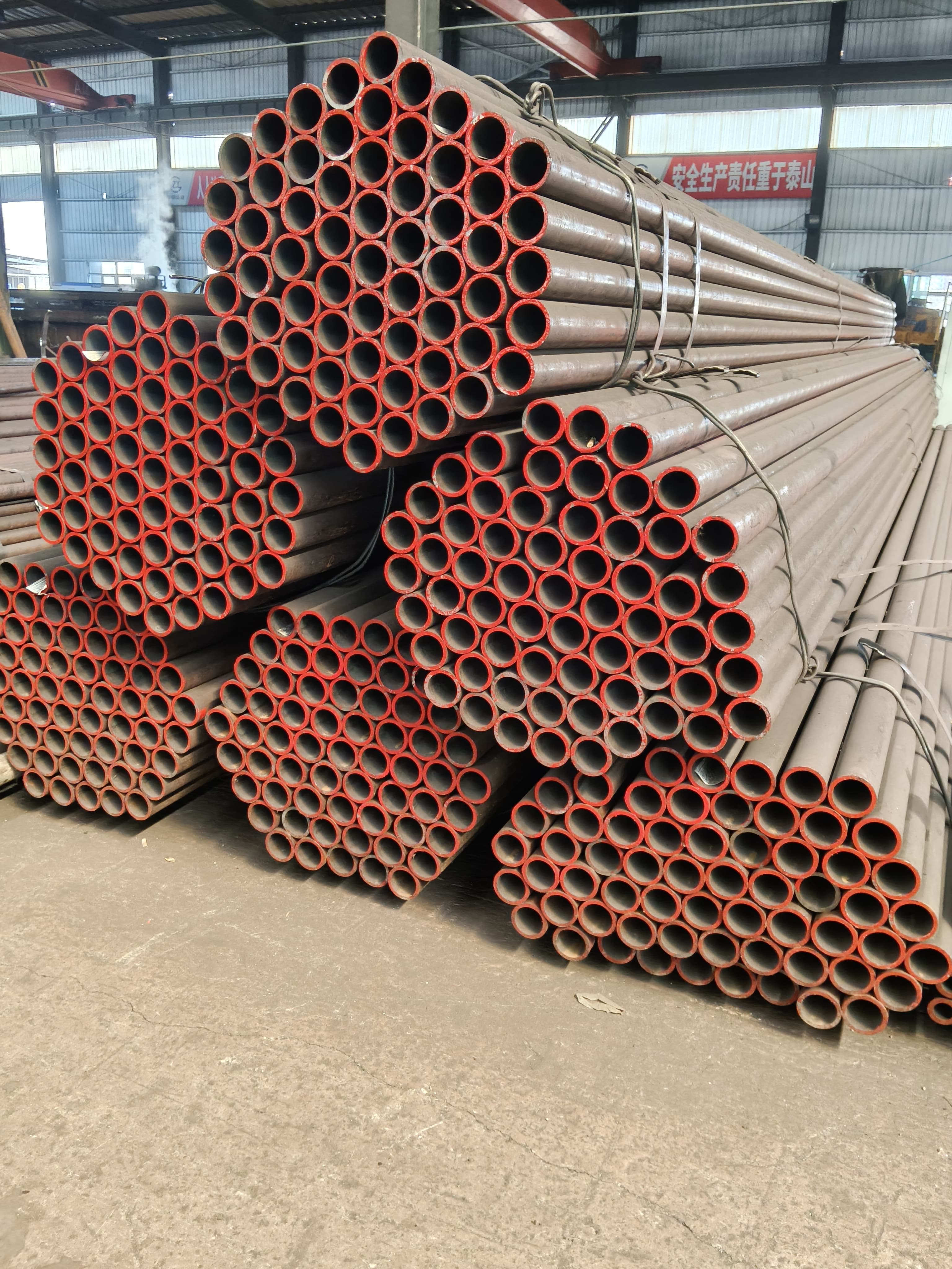 Customized Thin Wall Seamless Carbon Steel Pipe Tube Low Price Hydraulic Welded ISO9001 Certified for Structure Application